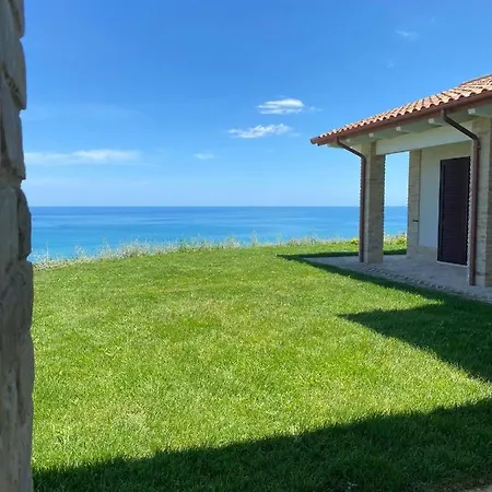 Casale Adriatico Bed & Breakfast Pineto