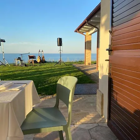 Casale Adriatico Bed & Breakfast 4*